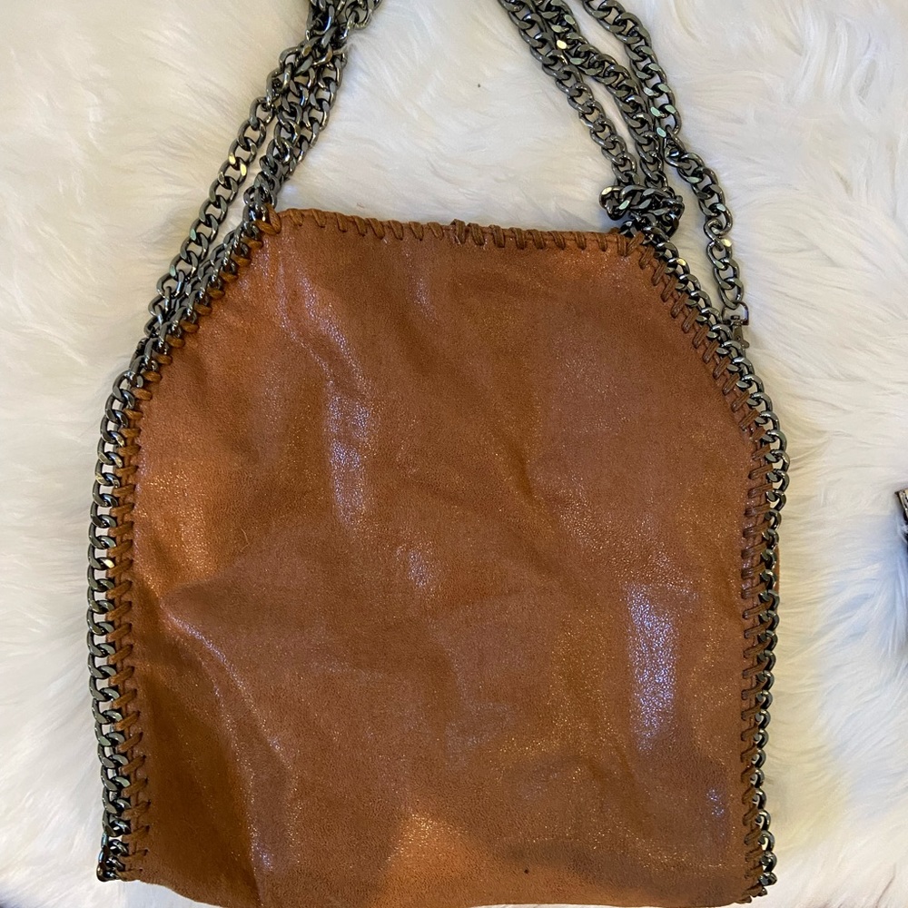 Vegan purse with chain
